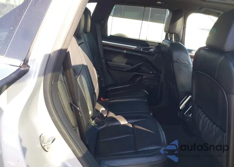 2013 Porsche Cayenne Hybrid S z USA, uszkodzony, nr VIN WP1AE2A29DLA15374